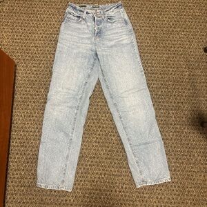 Women's Light Blue Jeans